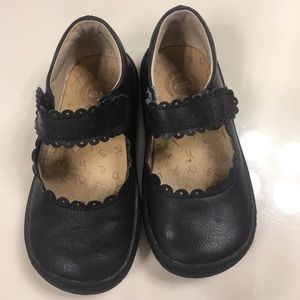 Livie & Luca Briar size 9